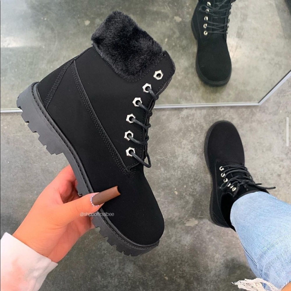 Suede boots